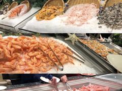 -韩大地海鲜自助烧烤城(黄兴路步行街店)