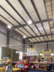 -趣玩空间蹦床乐园(临平旗舰店)