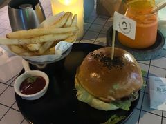 -龙治汉堡(中华城店)