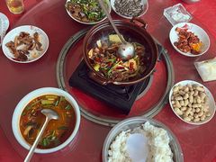 -香猪美食(洛香店)