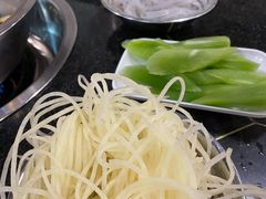 -邓莽子老火锅(中兴路总店)