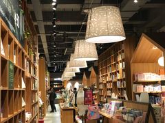 -百新书局(尚悦湾店)