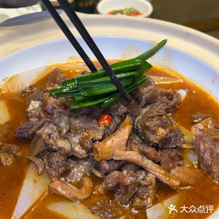 张家艺猪骨砂锅真的爱上了😻