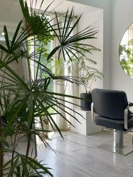 -Moyue HAIR SALON