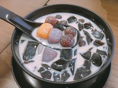 牛奶仙草芋花园-糖纸甜品(印象城店)