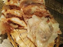 -阿洪锅贴王(小吃城店)