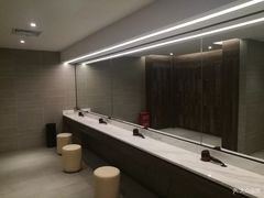 -W FITNESS 威尔仕健身·游泳(老西门新苑店)