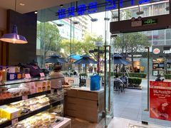 -巴黎贝甜(大宁国际商业广场店)