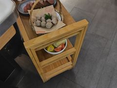 -左庭右院鲜牛肉火锅(浦江欢乐颂店)
