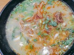 -志权牛肉面(灵山路店)