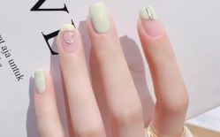 -雪奈传统美甲美睫