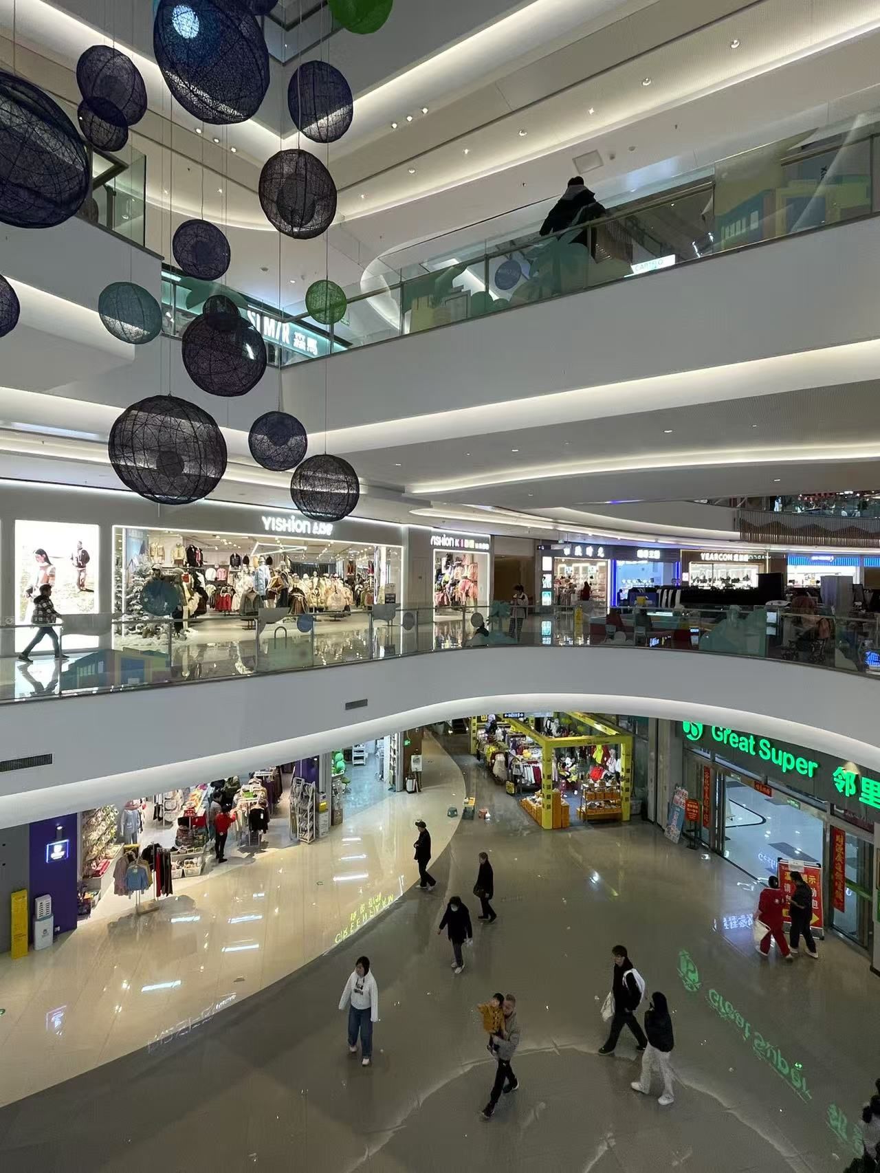 罗宾森扎根七星岗深处,逐步取得阶段性成功