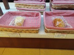 -红宝石·鲜奶小方·海派西点房(浦三店)