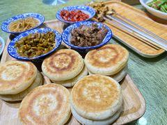 -乡村馕坑肉·烧烤·新疆菜·本地人更爱吃(阿勒泰首店)