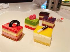 -佰烧海鲜烤肉火锅自助(世茂国际广场店)