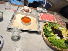 -尚尚仙·酸汤猪手·猪肚鸡火锅(华联万柳购物中心店)