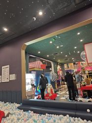 -MELAND CLUB亲子乐园·派对·餐厅(北京芳圆里ID MALL店)