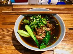 香辣牛腩面-食之六七·面(朝阳大悦城店)