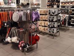 -H&M(鹏欣水游城店)