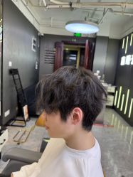 -藤野造型烫发染发