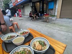 -李易面馆(树木岭店)