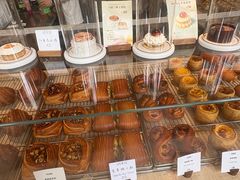 -VERIE BAKEHOUSE