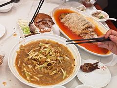 -梅利汴京烤鸭•开封豫菜地标店(铁北街店)