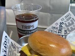 -TRIPS BURGER(大钟寺店)
