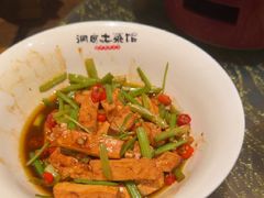 -洞庭土菜馆(易发广场店)