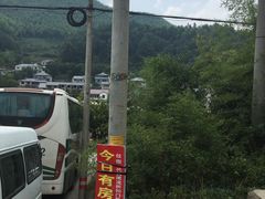 -安吉龙王山峡谷漂流