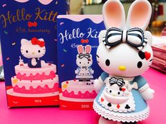 -泡泡玛特POPMART(蓝色港湾店)