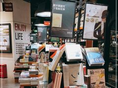 -西西弗书店&矢量咖啡(凯德晶萃广场店)