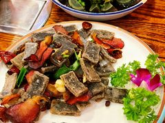 -亮欢寨酸汤鱼(沙冲路店)