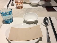 -港丽餐厅(高德置地店)