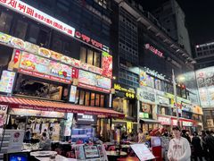 -BHC炸鸡(明洞总店)