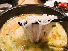招牌鸡汤米线-过桥缘·过桥米线(大华虎城嘉年华店)