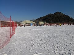 -十三陵雪世界滑雪场