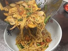 -李犟大爆鳝面·手工蟹黄包(湖滨西湖店)