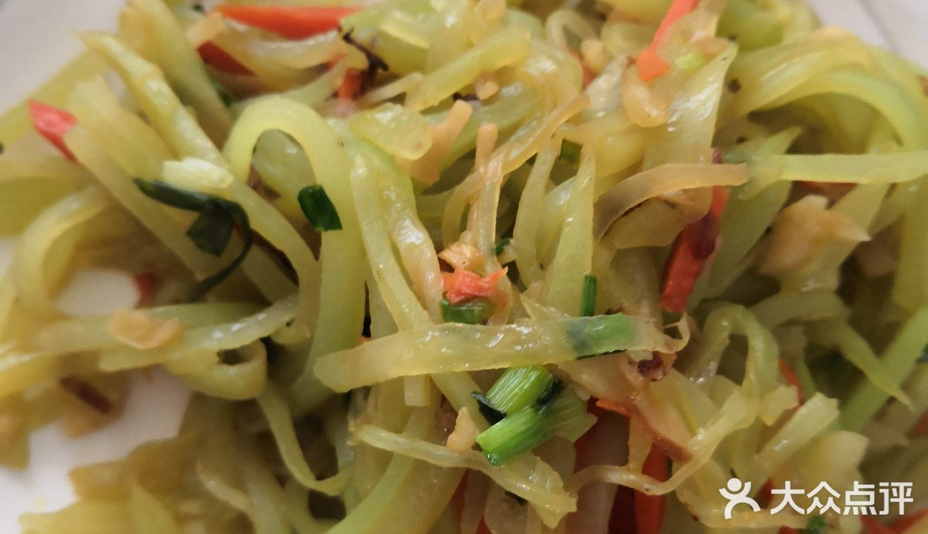 家常菜之素炒莴笋丝，简单朴素
