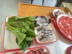 -毛辣果·贵州红酸汤牛肉火锅(西单店)