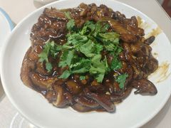 -老码头黑皮肘子锅包肉(赣水路店)