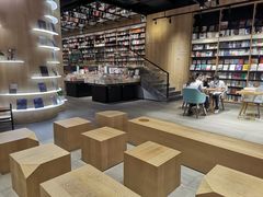 -覔书店(壹方城店)