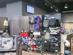-迪卡侬(大英山店)
