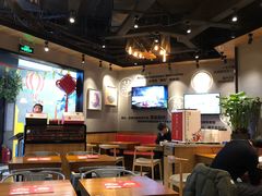 大堂-渝是乎川渝小炒(新世界百货望京店)