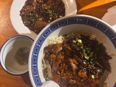 -沪西老弄堂面馆(定西路店)