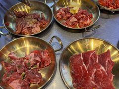 -哈哈碳都·牛肋条无限自助烤肉(台江万达店)