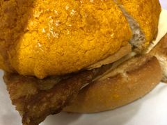 猪扒包-華人 華星冰室(氹仔 店)