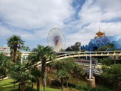 -七彩云南欢乐世界