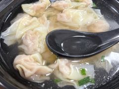 菜肉大馄饨-赵宝美煎包店