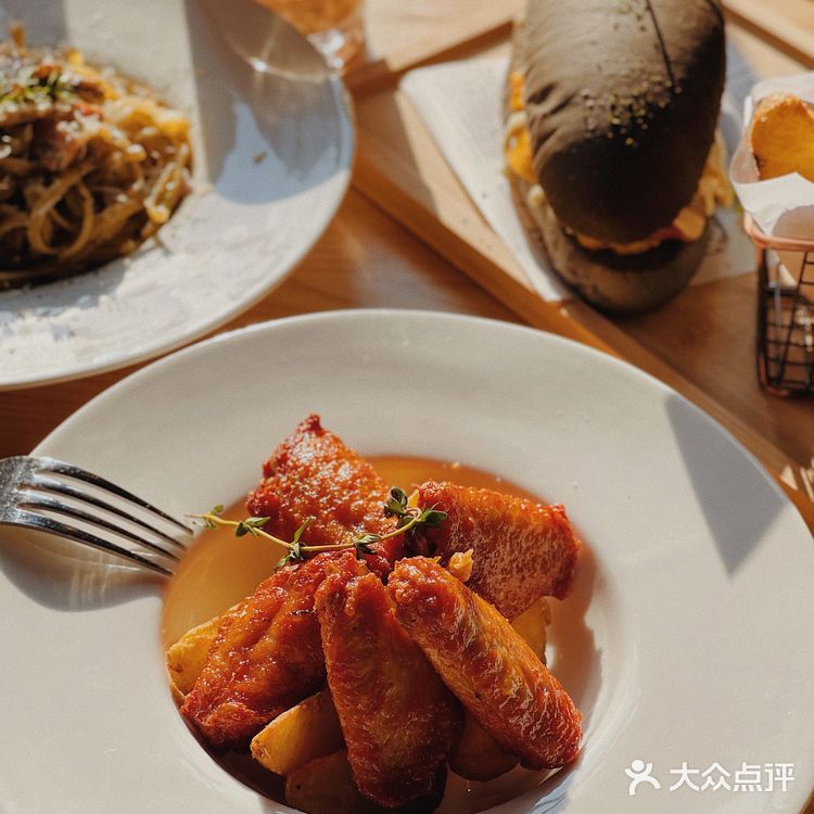 永庆坊内的独栋咖啡馆☕西式餐厅融合浓浓的西关风情